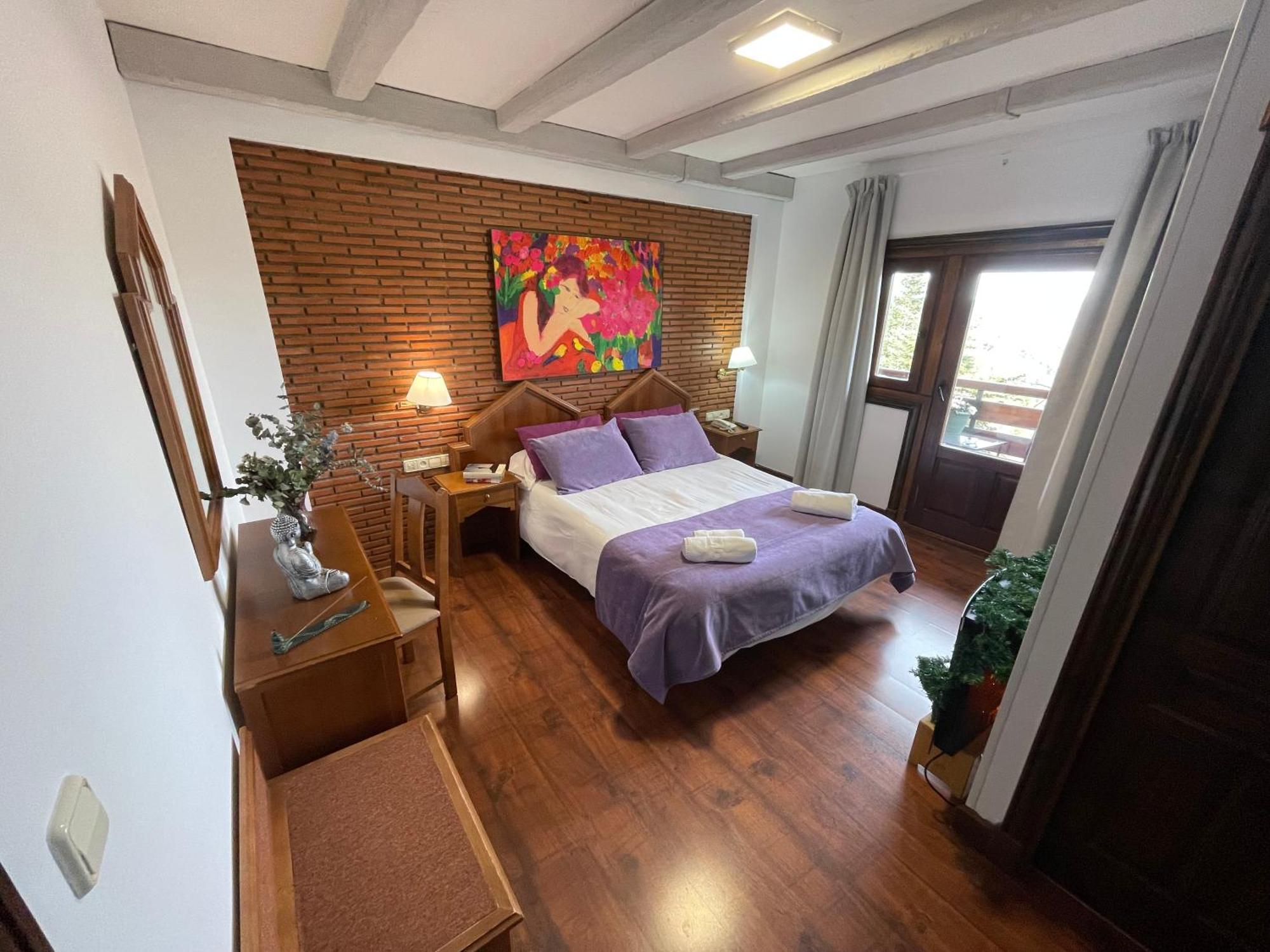 Hotel El Guerra 구에하르 시에라 외부 사진
