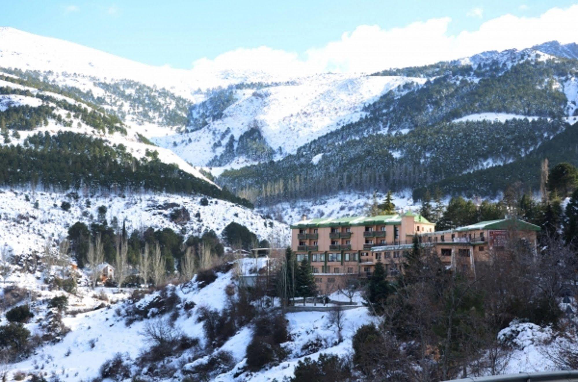 Hotel El Guerra 구에하르 시에라 외부 사진
